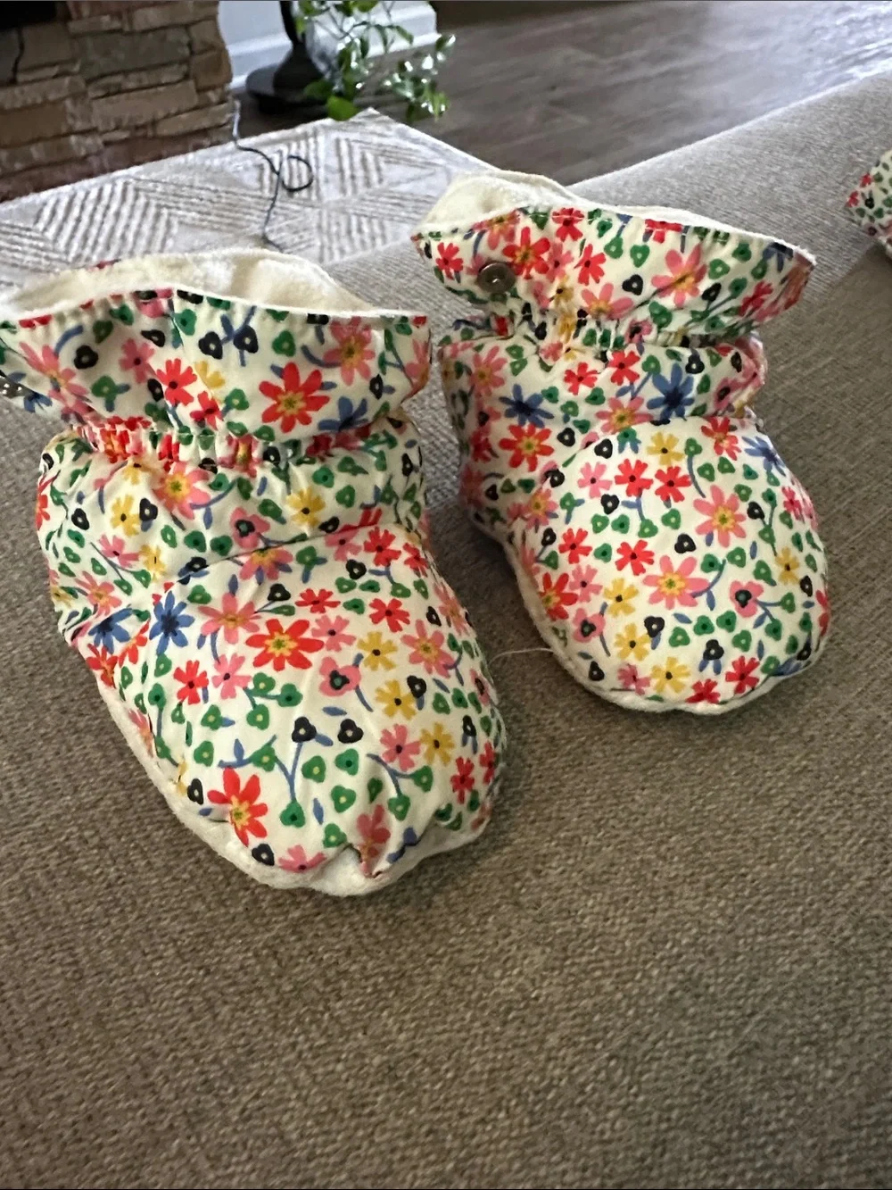 GAP Snowsuit Toddler 6-12 months White with Multi-Color Flowers